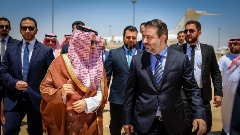 وزير الخارجية السعودي يصل دمشق على رأس وفد اقتصادي