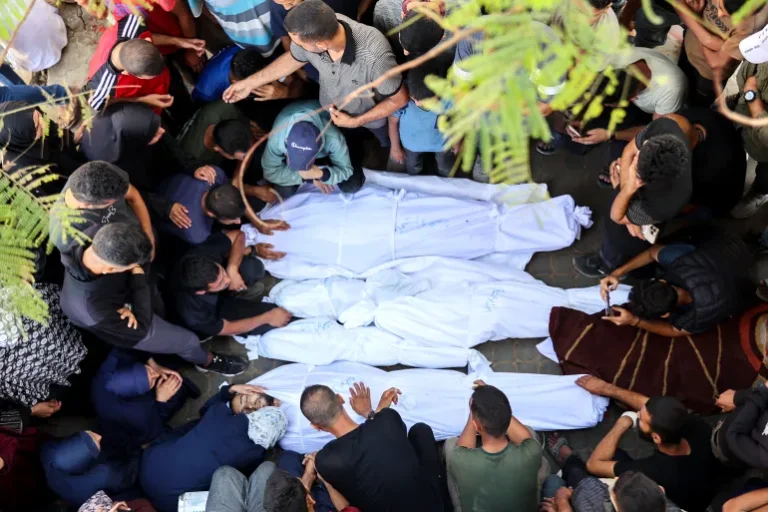 مجزرتان بحي التفاح و58 شهيدا بغارات متفرقة في غزة
