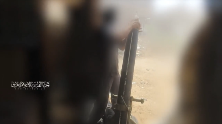 المقاومة تقصف التحشدات وتدمّر آليات إسرائيلية في خان يونس جنوبي قطاع غزة