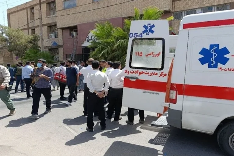 إيران: شهداء وجرحى في هجوم مسلح على مبنى محكمة مدينة زاهدان