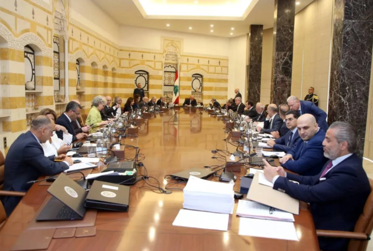 لبنان: الحكومة تقر أهداف الورقة الأميركية بعد انسحاب وزراء حزب الله وحركة أمل