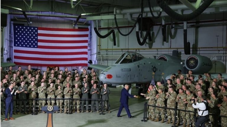 “واشنطن بوست”: وزارة الحرب الأميركية تستدعي مئات القادة العسكريين لاجتماع عاجل