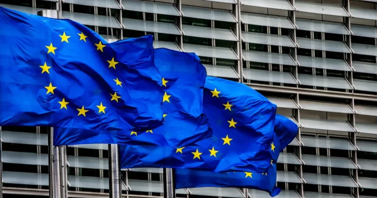 الاتحاد الأوروبي يقر الحزمة 19 من العقوبات على روسيا