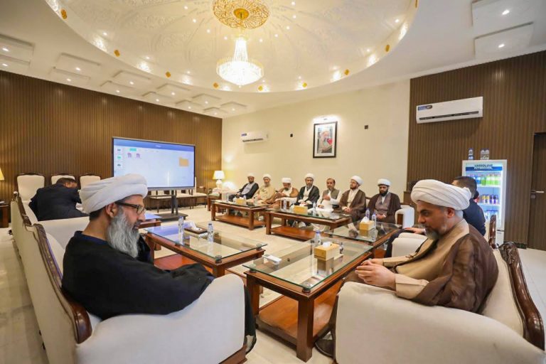 وصول وفد رفيع المستوى من العتبة الحسينية في كربلاء إلى إسلام آباد