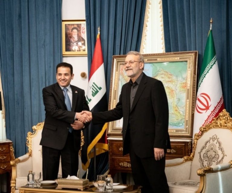 الأعرجي يلتقي لاريجاني في طهران: أمن العراق جزء من أمن إيران
