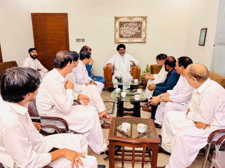 وفد كُرم “باراچنار” يلتقي زعيم الشيعة في باكستان آية الله السيد ساجد علي نقوي لبحث قضايا المنطقة