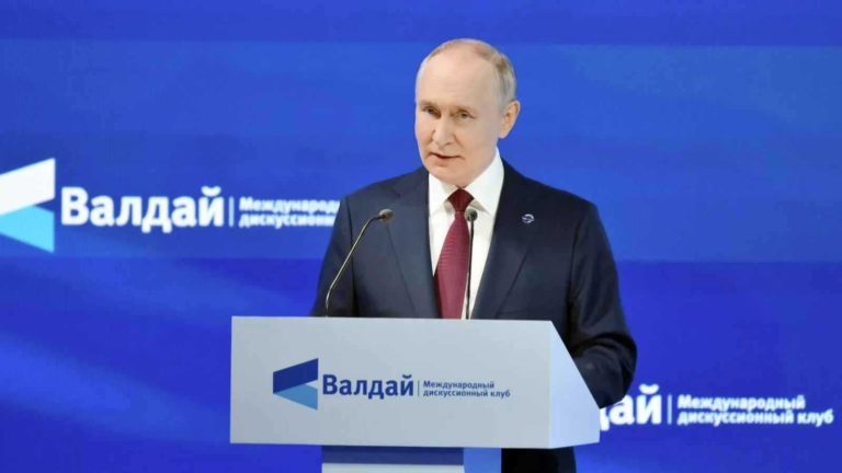 بوتين مهددا الغرب: سنرد بشكل ساحق على أي تهديدات