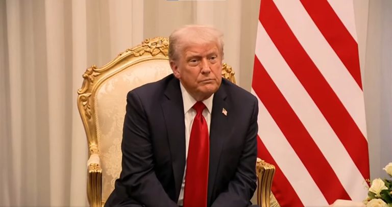 ترامب من شرم الشيخ: مفاوضات المرحلة الثانية في غزة بدأت.. وأرغب بصفقة مع إيران