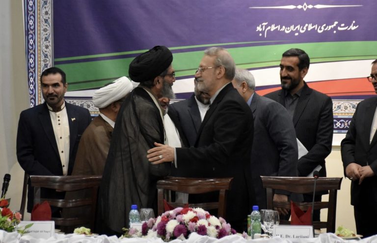 زعيم الشيعة في باكستان يعزي باستشهاد الدكتور علي لاريجاني ونجله